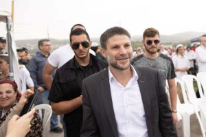 Израиль  Когда глава минфина в Гуш-Катифе — с бюджетом беда