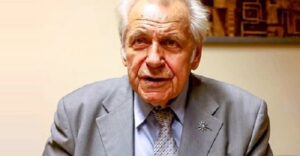 Профессор Иван Павлович Неумывакин: «Я перестал пить чай и всем советую…