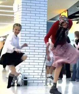 Happy Dance |  Видео