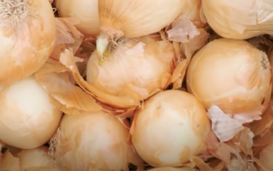 НИКОГДА не ставьте эти продукты в холодильник (ВЫНЬТЕ их немедленно)  Видео